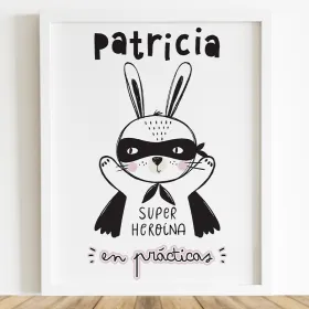 Lámina "Superheroína en prácticas"