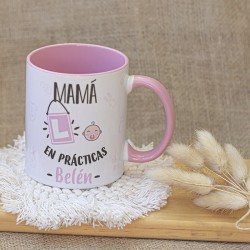 Taza "Mamá en prácticas"